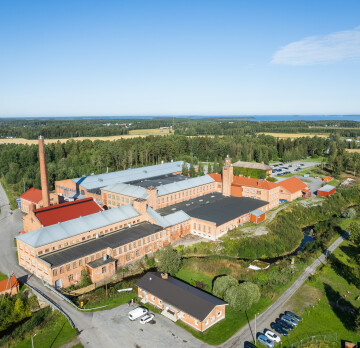 Orapacin tehdasympäristö Oravaisissa